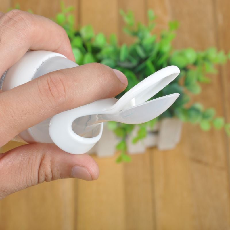 Biberon avec cuillère pour nouveau-né | EasyBottle™ - My Baby Pink and Blue